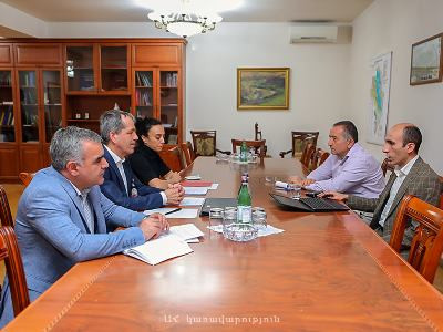 Karabakh State Minister receives International Committee of the Red Cross delegation