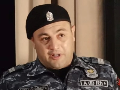 «Ահավոր վիճակ է». Ոստիկանը հրաժարվել է մեկնել Փաշինյանի հետ Սյունիք ու եկել Քոչարյանի հետ հանդիպման