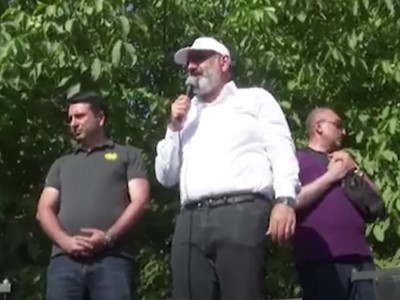 Armenia acting PM talks about demarcation and delimitation during campaign meeting in province