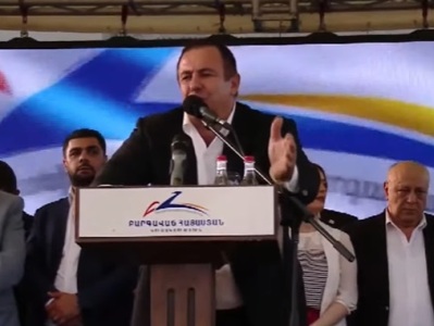 Կոալիցիայում քո նախարարը մի պորտֆել ունի, մի հատ էլ քարտուղար. իմ ուզածը նա է, որ հնարավորությունը մերը լինի. Ծառուկյան
