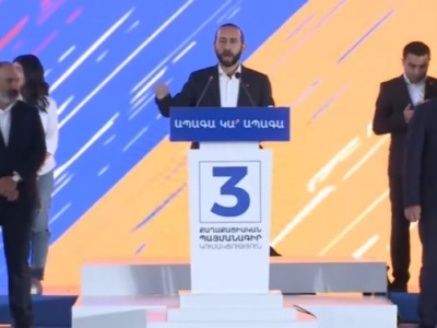 Armenia Parliament Speaker thanks people for supporting the authorities during difficult times