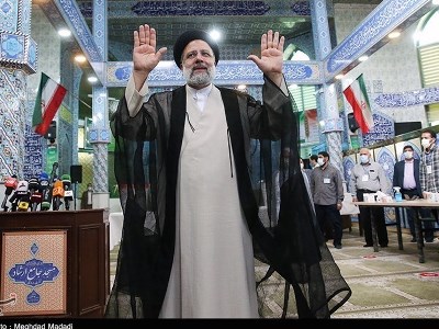 3 Iran presidential candidates already congratulate Raeisi on election victory