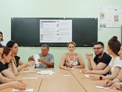 Armenian News-NEWS.am providing live coverage at polling station #9/49 in Yerevan district (VIDEO)