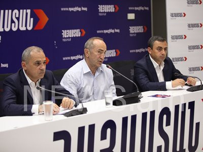 Քոչարյան. ընտրությունների ժամանակ դեսպանների հետ որեւէ հանդիպում չի եղել, քաղաքական առեւտուր նույնպես