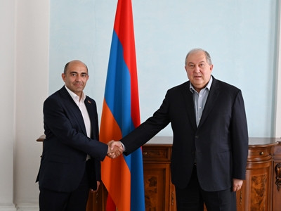 Արմեն Սարգսյանը հանդիպել է Էդմոն Մարուքյանի հետ
