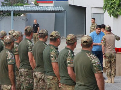 «Տղաները պատվով են կատարել իրենց գործը». Արցախի նախագահն այցելել է ԱԱԾ հատուկ նշանակության վարչություն
