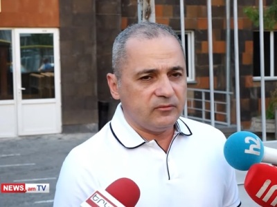 Առանց որեւէ հիմքի, կապիկությունով, ինչ է՝ հաճոյացնեն վարչապետ կոչեցյալին, շոու են անում. Վահե Հակոբյան