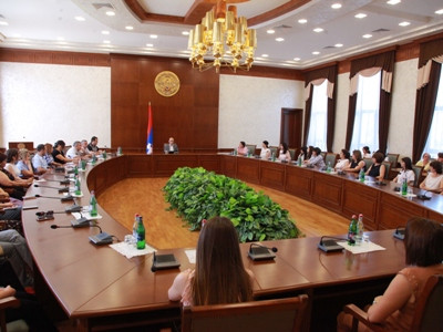Արցախի պետնախարարի մասնակցությամբ քննարկվել է Արցախում հոգեբանական ծառայությունների համակարգման հարցը