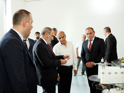 Նիկոլ Փաշինյանը ծանոթացել է Շշի Մելոյի նորաբաց կոնյակի գործարանի գործունեությանը