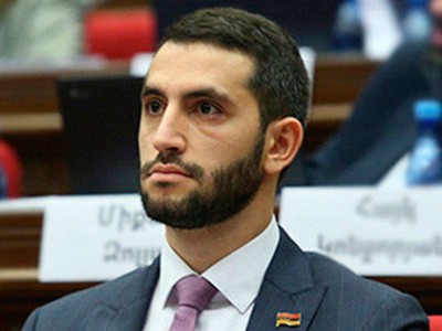 «Սաղ լավա, մալադեց, մենակ մեկ-մեկ մեր կողմ նայի, իշմար ենք տալիս». Ռուբեն Ռուբինյանը՝ Կնյազ Հասանովին