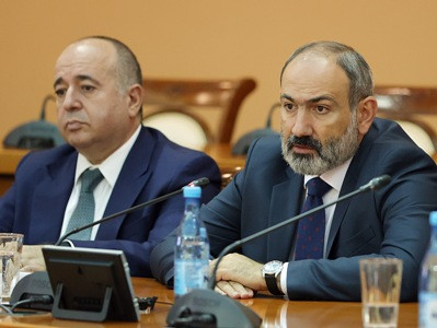 Ես խոսել եմ կորպուսների հրամանատարների հետ, որոնք մեզ լսում են. Արշակ Կարապետյանը՝ Փաշինյանին