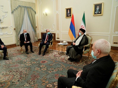 Никол Пашинян и Ибрагим Реиси обсудили вопросы двустороннего сотрудничества