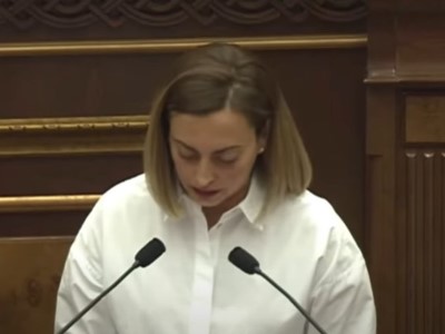 Եթե զգում եք, որ չեք կարող պատգամավորին հարիր հարցեր տալ, վերադարձեք ձեր հին փեշակին. Լենա Նազարյան