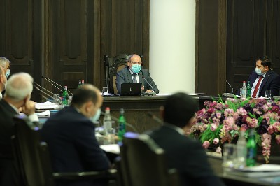 «Փաստ». «Պետությունն ուղղակի կանգնելու է սնանկության փաստի առջև»