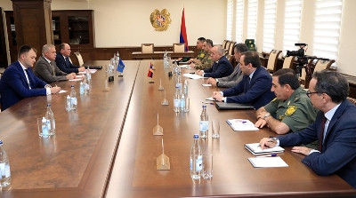 Armenia MOD to CSTO Secretary-General: If border issue isn't solved peacefully, it can be solved by force