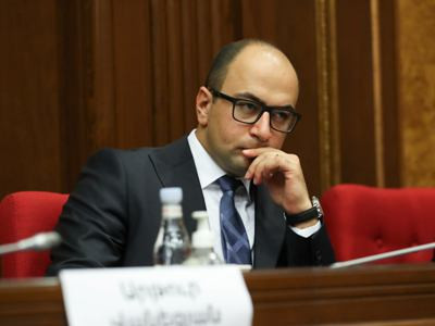 Գերագնահատում եք Ձեր դերը Հայաստանի հասարակական–քաղաքական կյանքում. Մամիջանյանը՝ ՔՊ–ականին