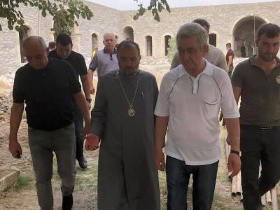 Armenia 3rd President visits Amaras Monastery