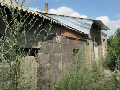 Եղբոր որդու տնից գողացել է տան դռները, սղոց, տակառ, կացին, տանիքի փայտե հենասյունը