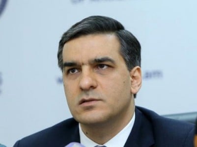 Քաղաքացուն բերման են ենթարկել տաբատը վրայից ամբողջությամբ ընկած վիճակում՝ արժանապատվությունը նվաստացնող եղանակով. ՄԻՊ