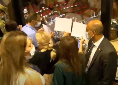 Armenia journalists protest in parliament against restrictions