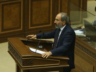 Առավոտյան հայտնի է դառնում՝ պատերազմ է սկսվել. երկրի ղեկավարը բանաստեղծություն է հրապարակում Facebook-ում. պատգամավոր