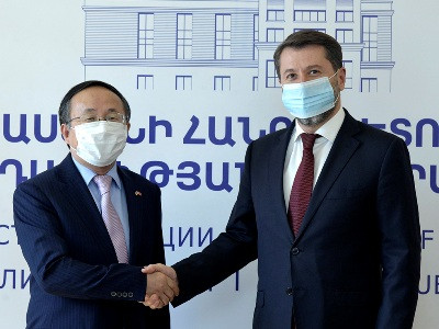 Armenia justice minister, China envoy discuss avenues for collaboration