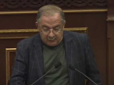Ձեզ խաղաղության համար Արցախի տարածքը եւ հազարավոր 18 տարեկան զոհերն էին խանգարո՞ւմ․ Աղվան Վարդանյան