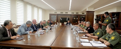 Պաշտպանության նախարարը եռամսյա հավաքների մեկնարկի վերաբերյալ խորհրդակցություն է անցկացրել