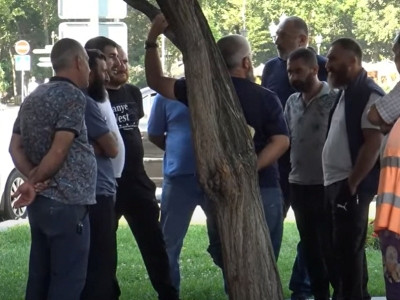 Missing soldiers’ families spend night outside Armenia government building