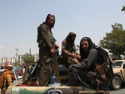 Taliban calls on Kabul residents to hand over government vehicles, weapons