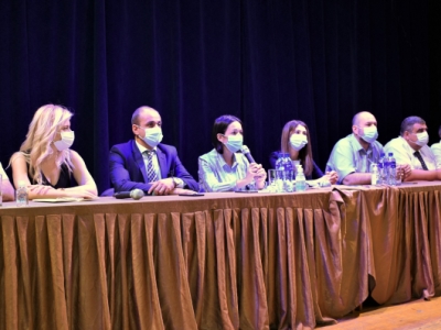 Դասասենյակներում աշակերտների թվի սահմանափակումը կարող է չեղարկվել. դասերը կլինեն ամեն օր. փոխնախարար