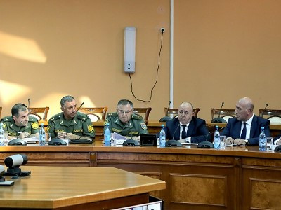 Պաշտպանության նախարարը խորհրդակցություն է անցկացրել. քննարկվել է եռամսյա հավաքների ընթացքը