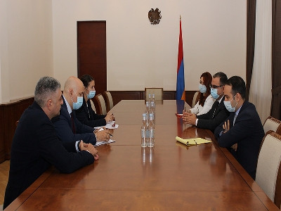 Նախարարի մոտ քննարկվել են Հայաստան-ՎԶԵԲ համագործակցության առաջնահերթությունները