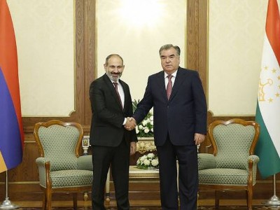 Armenia PM, Tajikistan President discuss bilateral relations, CSTO