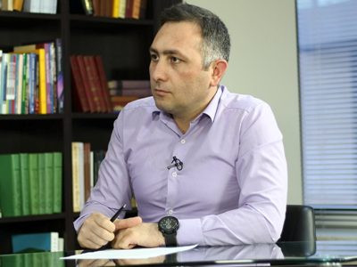 Պետք է անհապաղ պատասխան տրվի, որ գունագեղ շոուի աղմուկի տակ չսղղացվի հերթական կապիտուլյացիոն բնույթի որոշումը.Հակոբյան