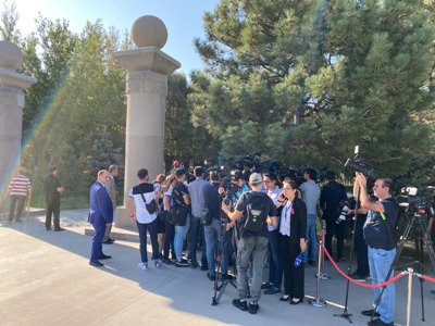 Police not allowing reporters to cover PM's visit to Yerevan military pantheon