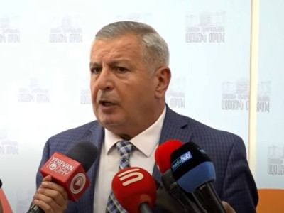 Ադրբեջանը շատ բան կարող է պահանջել. ես էլ պահանջում եմ՝ Բաքվում կառավարության շենքից հանեն Ադրբեջանի դրոշը. Բագրատյան