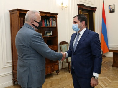 «Երկու երկրներում ընտրություններից հետո բացվում է քաղաքական կայունության շրջափուլ». Պապիկյանն ընդունել ՌԴ դեսպանին