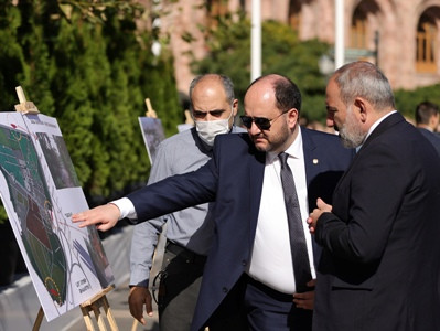 Armenia premier is briefed on Park of Life project, planned work