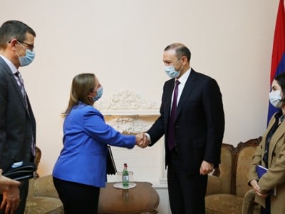Armenia Security Council Secretary receives US Ambassador