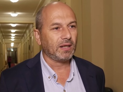 Նիկոլը շատ լավ գիտի, որ Շուշիում եւ շենքեր են կառուցվել, եւ ճանապարհներ են կառուցվել. Գեղամ Նազարյան