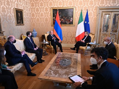 Armenia Central Bank chief in Rome, meets with Italy PM