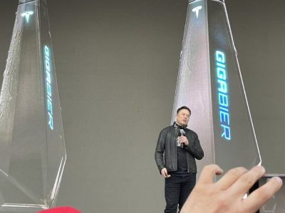 Իլոն Մասկը Tesla-ի արտադրության գարեջուր է ներկայացրել