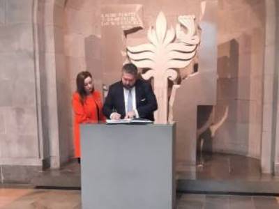 Grand Duke Romanov visits Armenian Genocide Museum-Institute