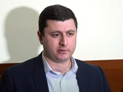Տիգրան Աբրահամյան. Իշխանությունները պրոֆեսիոնալ բանակի անցնելու իրական ցանկություն չունեն