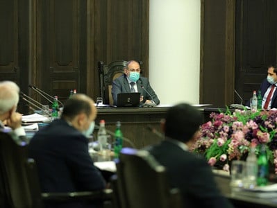 Կառավարությունն հավանություն չտվեց վիրավորանքն ապաքրեականացնող «Հայաստան» խմբակցության օրենքի նախագծին