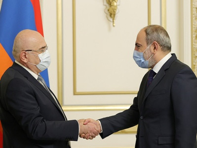 Armenia PM receives Georgian Constitutional Court president-led delegation