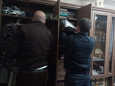 Այսօր մեր տուն խուզարկության էին եկել քրեականի երկու ոստիկան. փնտրում էին կարմիր գույնի գրաֆիտի «պզիկ». ակտիվիստ
