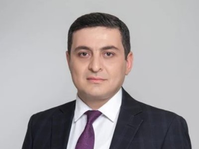 Սա հայրենիքի հանձնում է, վաղը լինելու եմ Հանրապետության հրապարակում. Մենուա Սողոմոնյան