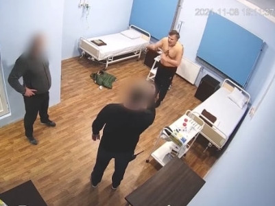 Վրաստանում հրապարակել են Սաակաշվիլիին՝ բանտային հիվանդանոց տեղափոխելու կադրերը